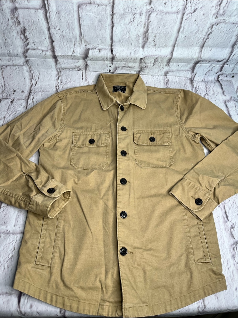 Abercrombie & Fitch men’s khaki shirt jacket button down size medium